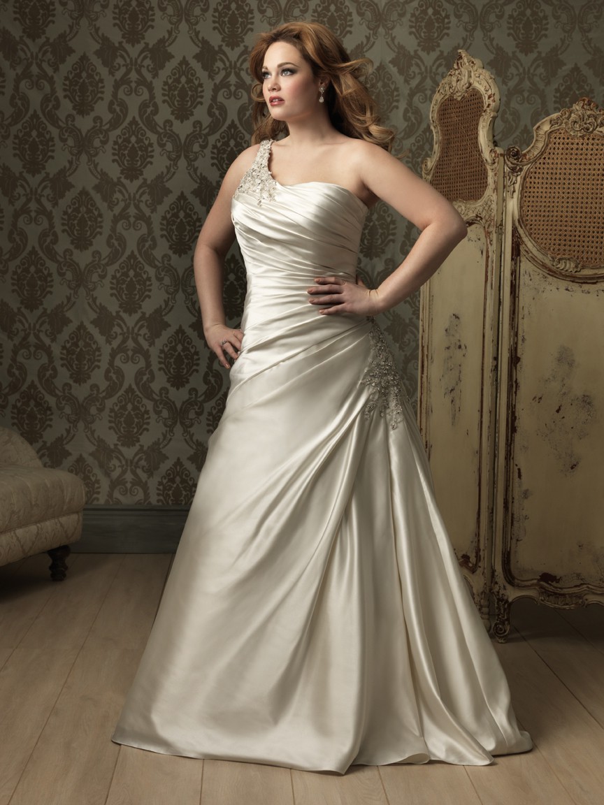 Plus size wedding dress with ruches