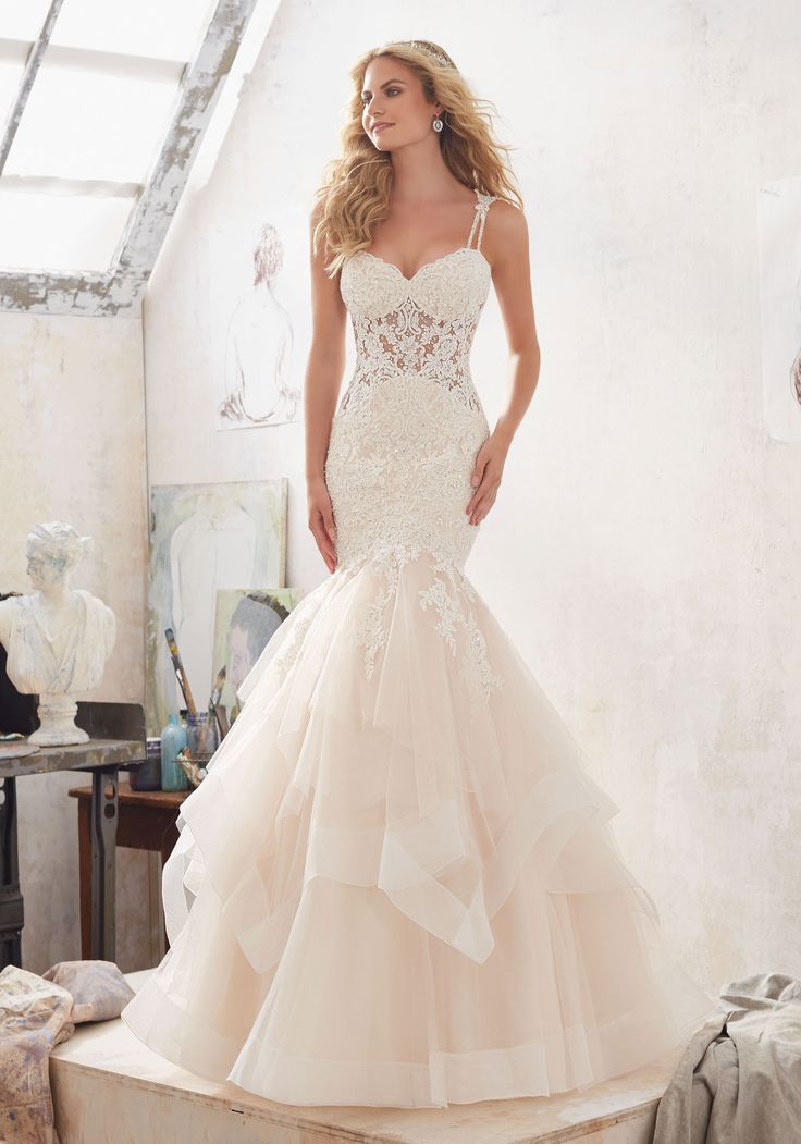 Tulle and lace mermaid wedding dress