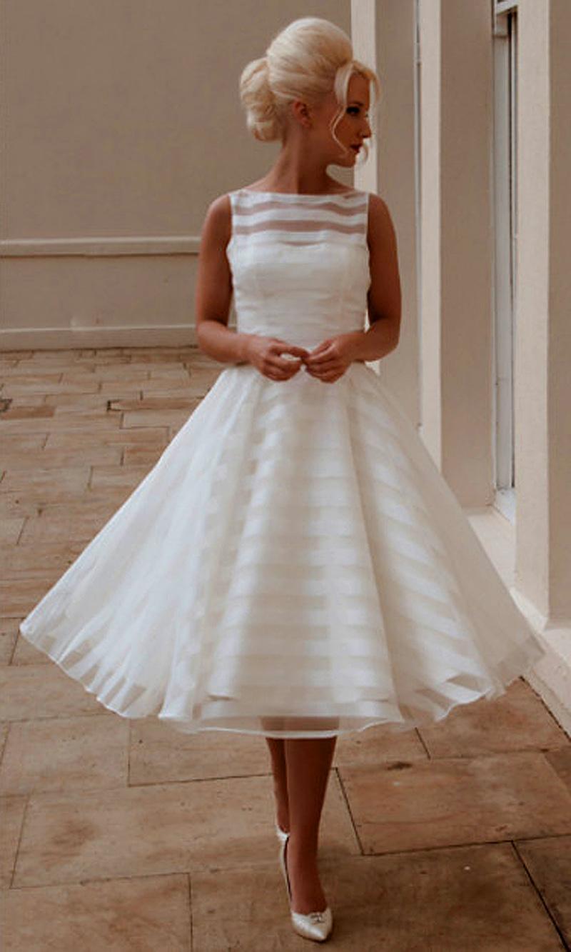 Simple wedding dress with striped pattern