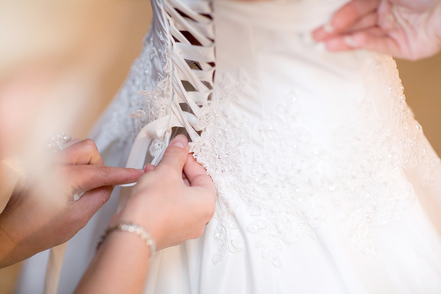 Wedding dress lacing