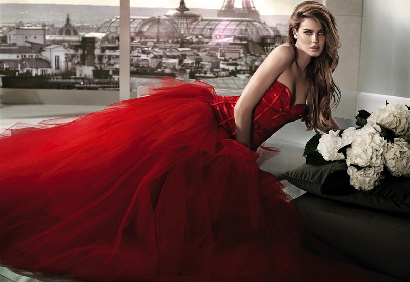 A red wedding gown