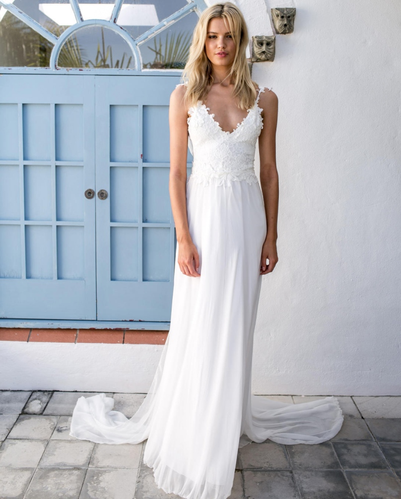 Beach wedding dress with lace