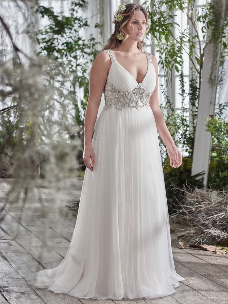 What Are the Best Solutions for Plus Size Brides Tips on