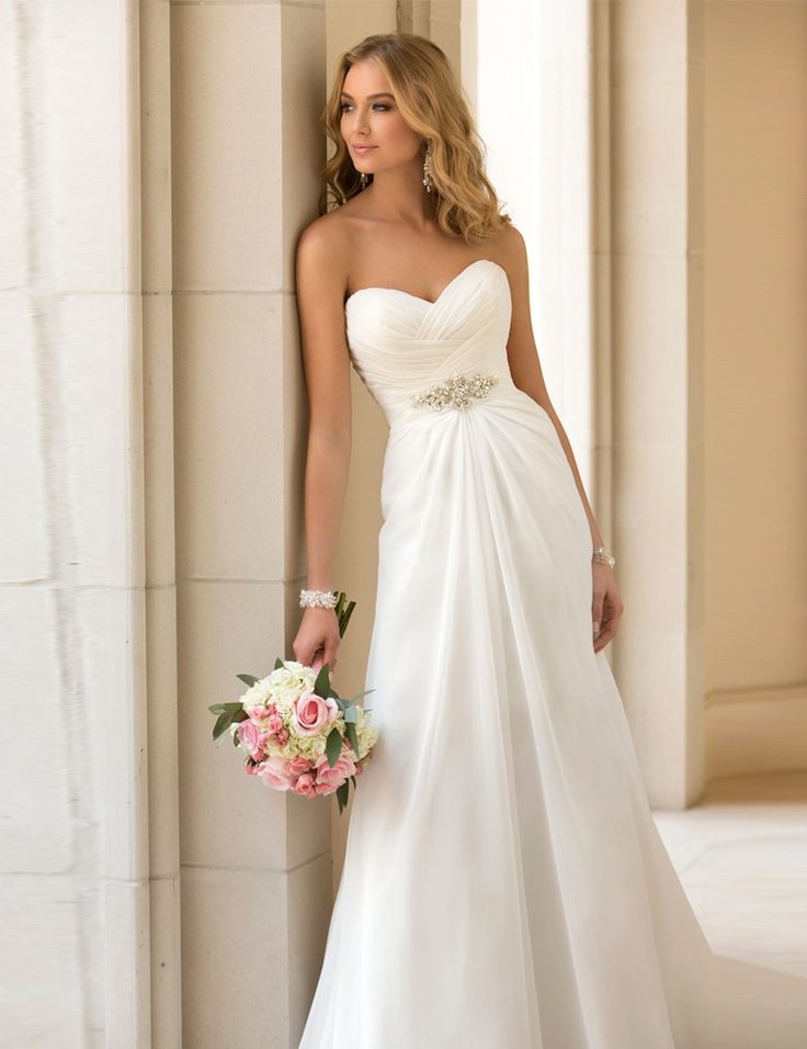 Tips On Choosing Beach Wedding Dresses For Destination Weddings