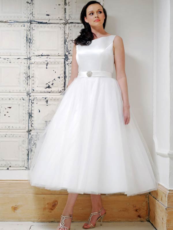 Plus-size bridal gown