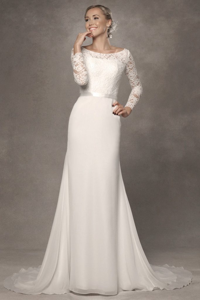 Best Wedding Dress For Petite With Large Bust