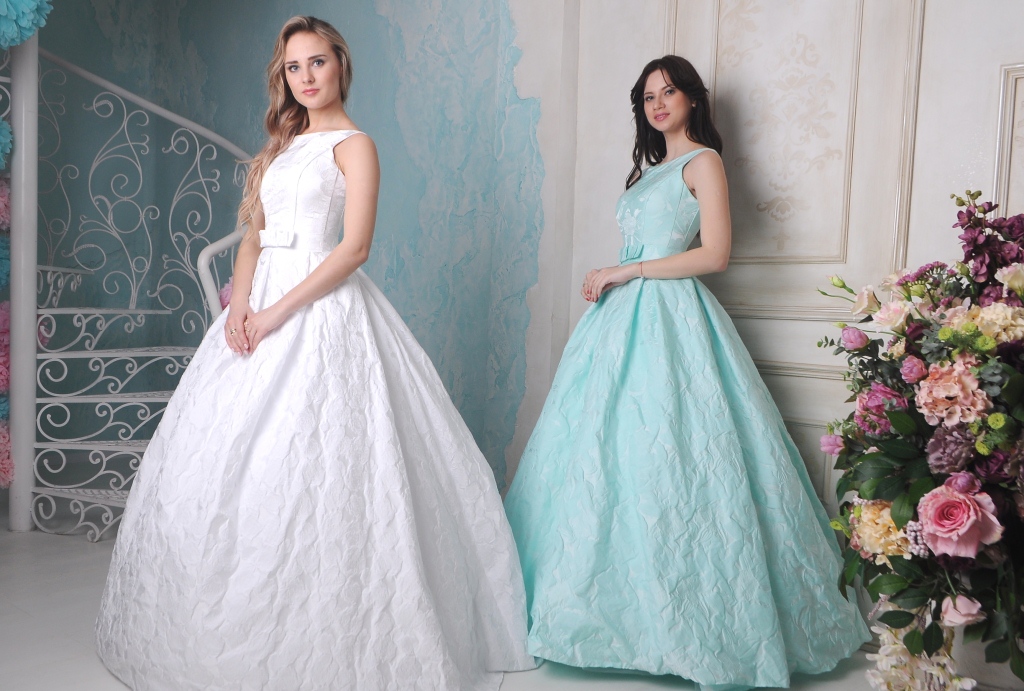 Do You Actually Need Two Wedding Dresses The Best Wedding Dresses