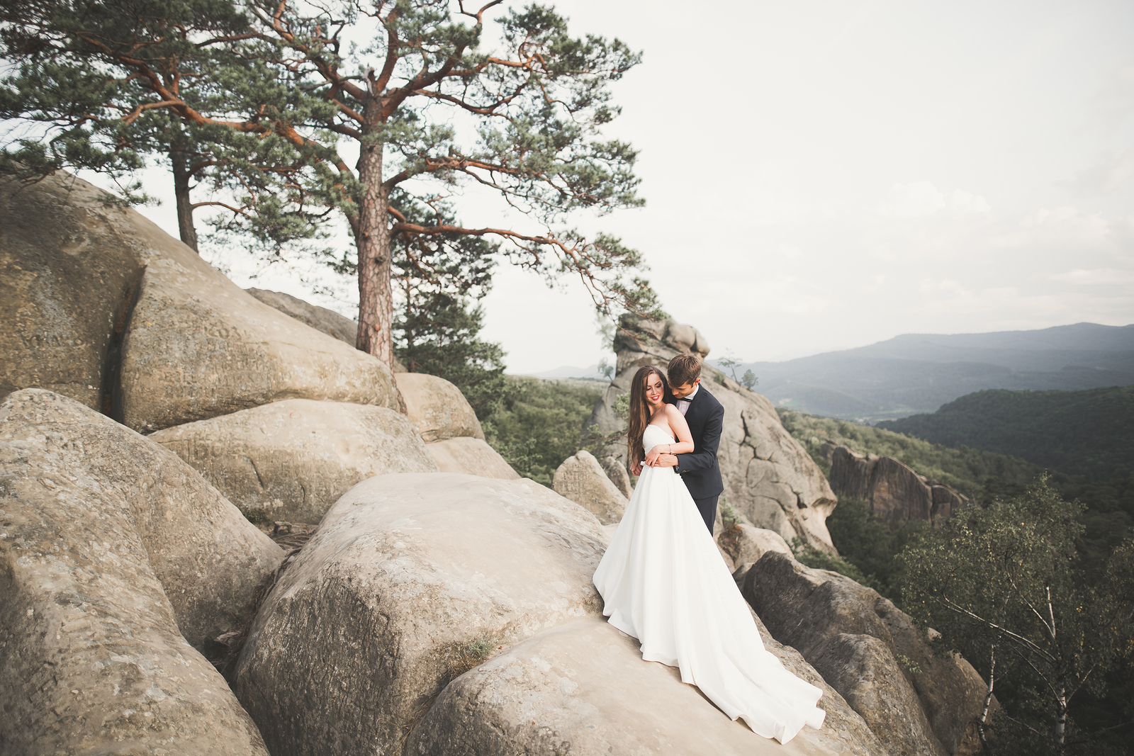 Newlyweds in a picturesque location