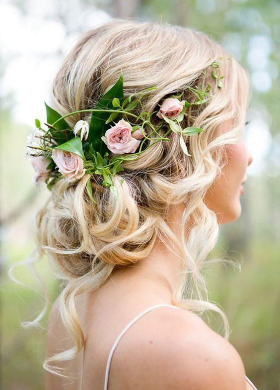 Messy updo with flowers