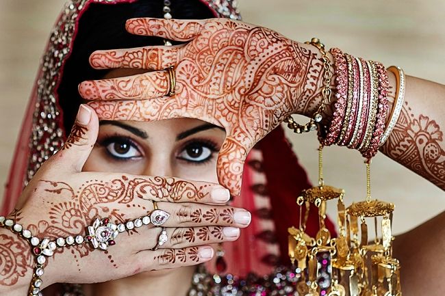 Indian bride with mehndi