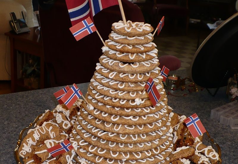 Norwegian wedding cake